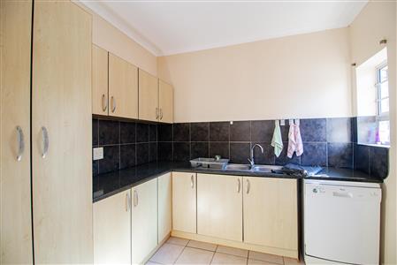False - House For Sale in Winterstrand, East London, Eastern Cape - M122084