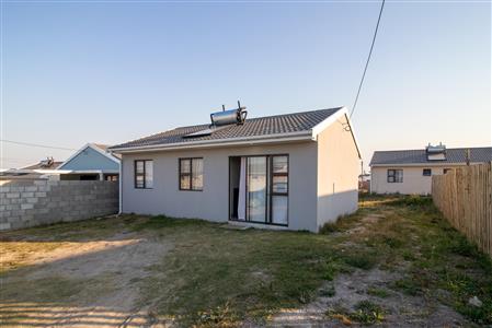 False - House For Sale in Gonubie, East London, Eastern Cape - M121838