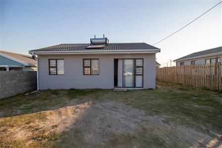 False - House For Sale in Gonubie, East London, Eastern Cape - M121838