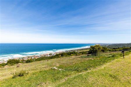 False - Farm For Sale in Outeniqua Strand, Groot Brakrivier, Western Cape - M121789