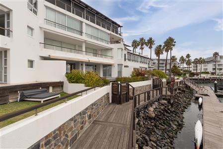 False - Apartment For Sale in Mouille Point, Cape Town, Western Cape - M121901