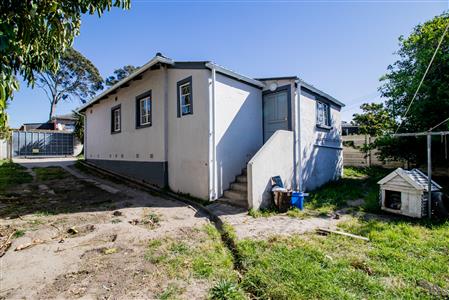 False - House For Sale in Lennox Estate, East London, Eastern Cape - M124574