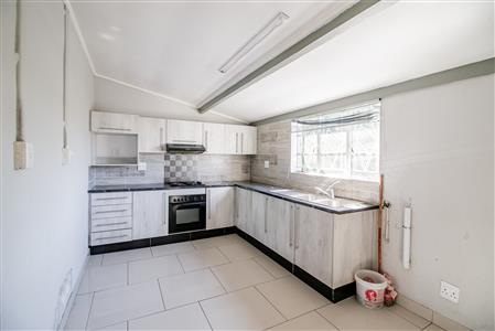 False - House For Sale in Lennox Estate, East London, Eastern Cape - M124574
