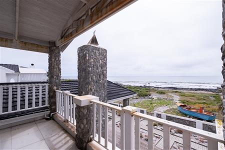 False - House For Sale in Sandy Point Beach Estate, Sandy Point, St Helena Bay, Western Cape - M124604