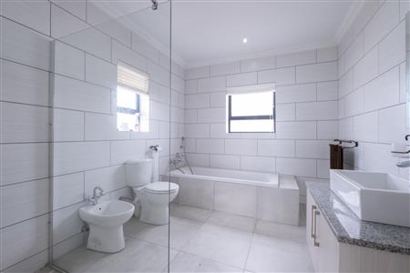 False - House For Sale in Sandy Point Beach Estate, Sandy Point, St Helena Bay, Western Cape - M124604