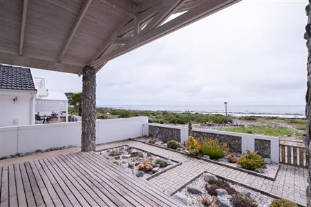 False - House For Sale in Sandy Point Beach Estate, Sandy Point, St Helena Bay, Western Cape - M124604