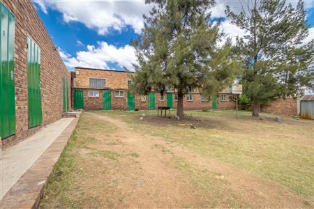 False - Farm For Sale in Lanseria, Randburg, Gauteng - M122150