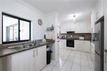 False - House for sale in Robertson - M123326