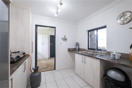 False - House for sale in Robertson - M123326