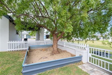 False - House for sale in Robertson - M123326