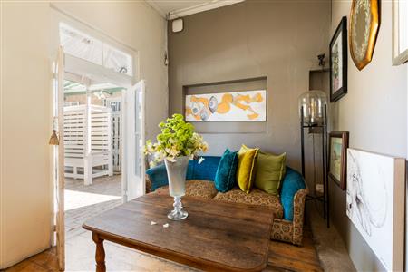 Restaurant For Sale in Oudtshoorn South, Oudtshoorn, Western Cape - M127296