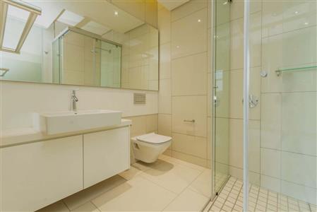 False - Apartment For Sale in Sandhurst, Sandton, Gauteng - M116163