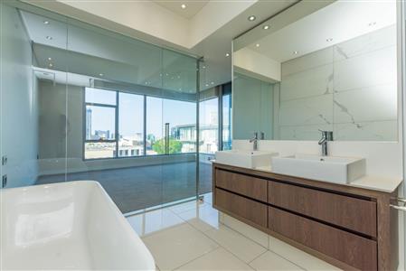 False - Apartment For Sale in Sandhurst, Sandton, Gauteng - M116163