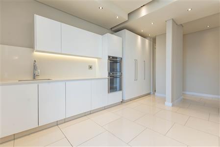 False - Apartment For Sale in Sandhurst, Sandton, Gauteng - M116163