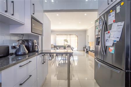 House Unavailable in Fourways, Sandton, Gauteng - M122139