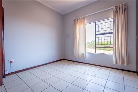 False - House For Sale in Tlhabane West, Rustenburg, North West - M122144