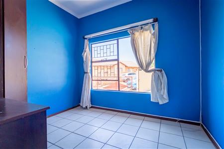 False - House For Sale in Tlhabane West, Rustenburg, North West - M122144