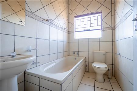 False - House For Sale in Tlhabane West, Rustenburg, North West - M122144