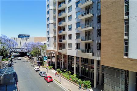 False - Apartment For Sale in Rosebank, Johannesburg, Gauteng - M122213
