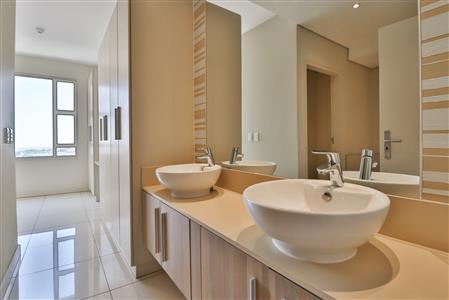 False - Apartment For Sale in Rosebank, Johannesburg, Gauteng - M122212