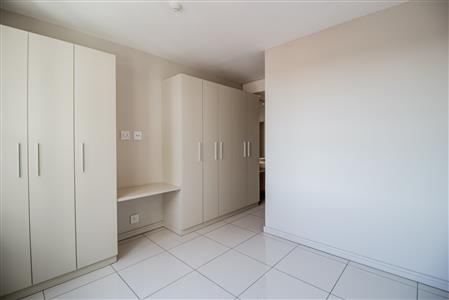 False - Apartment For Sale in Rosebank, Johannesburg, Gauteng - M122212