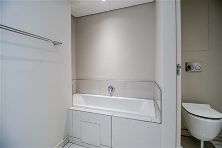 False - Apartment For Sale in Rosebank, Johannesburg, Gauteng - M122212