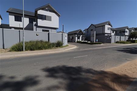 False - Townhouse Sold in Fourways, Sandton, Gauteng - M122223