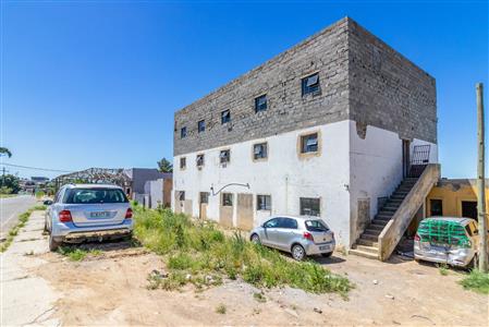 False - House For Sale in Mdantsane, East London, Eastern Cape - M122302