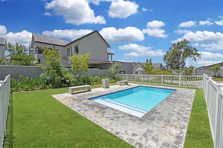 False - Townhouse For Sale in Broadacres, Sandton, Gauteng - M122316