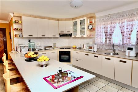 False - House For Sale in Rouxville, Kuils River, Western Cape - M122368
