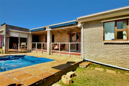 False - House For Sale in Rouxville, Kuils River, Western Cape - M122368