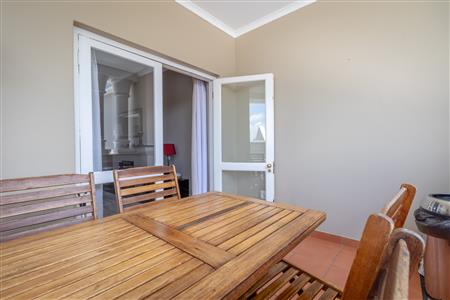 False - Apartment For Sale in Sandown, Sandton, Gauteng - M123522