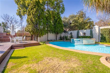 False - Apartment For Sale in Sandown, Sandton, Gauteng - M123522