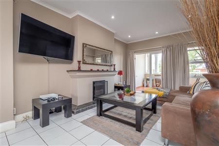 False - Apartment For Sale in Sandown, Sandton, Gauteng - M123522