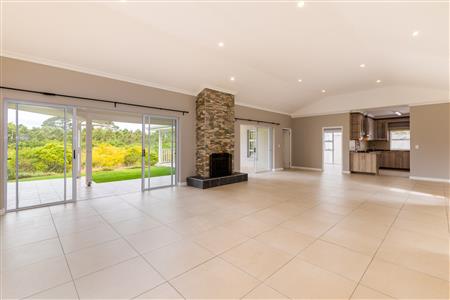 House For Sale in Kraaibosch Country Estate, George, Western Cape - M122445