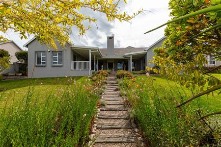 House For Sale in Kraaibosch Country Estate, George, Western Cape - M122445