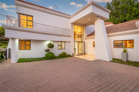 False - House For Sale in Bryanston, Sandton, Gauteng - M122487