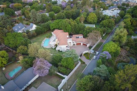 False - House For Sale in Bryanston, Sandton, Gauteng - M122487