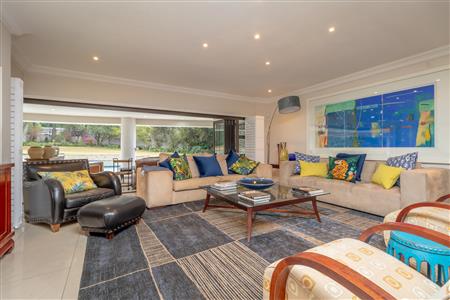 False - House For Sale in Bryanston, Sandton, Gauteng - M122487