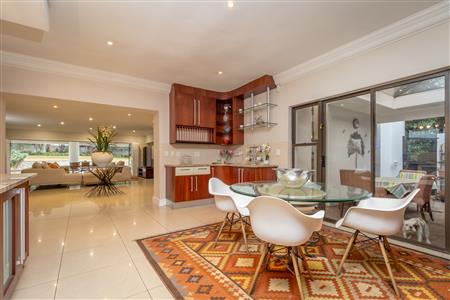 False - House For Sale in Bryanston, Sandton, Gauteng - M122487