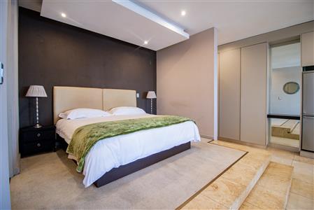 False - Apartment For Sale in Johannesburg Central, Johannesburg, Gauteng - M122782