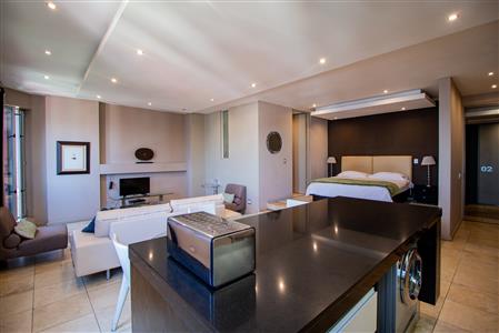 False - Apartment For Sale in Johannesburg Central, Johannesburg, Gauteng - M122782