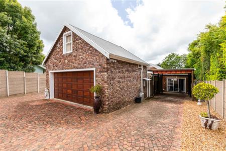 False - House For Sale in Heather Park, George, Western Cape - M122834