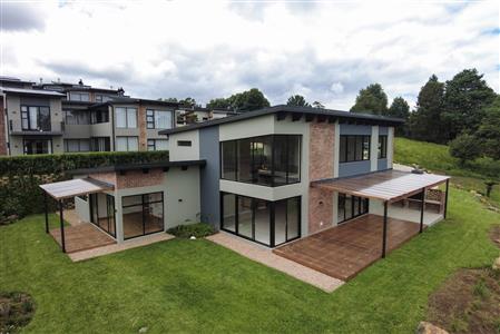 False - House For Sale in Leonard, Hilton, KwaZulu Natal - M122867