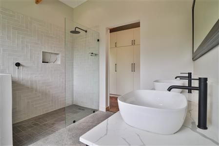 False - House For Sale in Leonard, Hilton, KwaZulu Natal - M122867