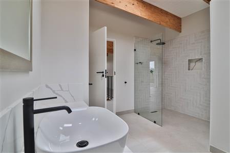 False - House For Sale in Leonard, Hilton, KwaZulu Natal - M122867