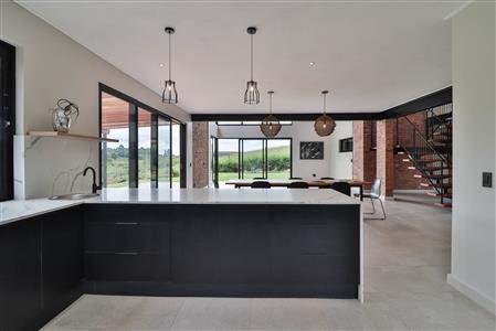 False - House For Sale in Leonard, Hilton, KwaZulu Natal - M122867