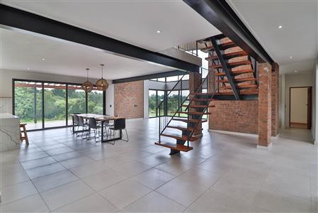 False - House For Sale in Leonard, Hilton, KwaZulu Natal - M122867