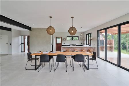 False - House For Sale in Leonard, Hilton, KwaZulu Natal - M122867