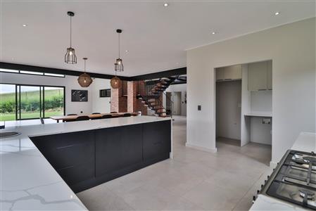 False - House For Sale in Leonard, Hilton, KwaZulu Natal - M122867